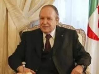 Le président Bouteflika reçoit les nouveaux ambassadeurs d'Egypte et d'Iran