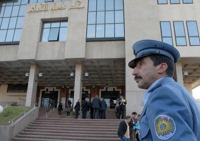Aujourd'hui s'ouvre le procès de Droudkel et 41 autres terroristes