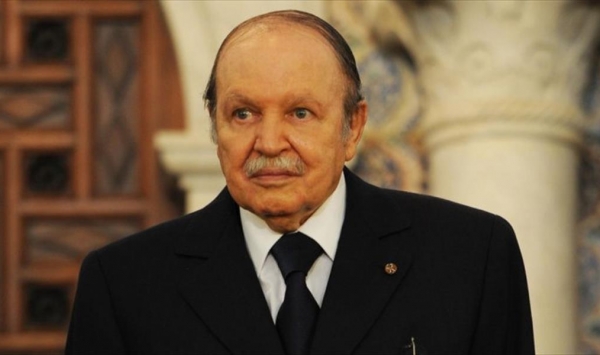 الرئيس بوتفليقة يحيي الشعب التونسي