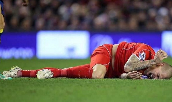 بالصور...إصابة سكرتل المرعبة