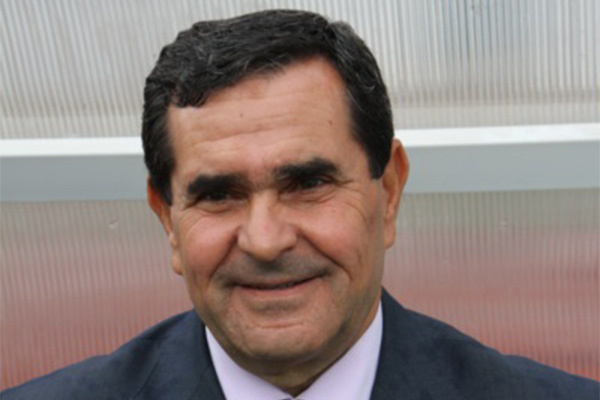 طلاق بالتراضي بين مولودية سعيدة والمدرب مهداوي