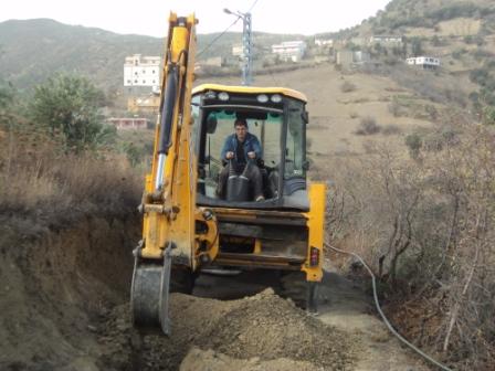 Draa Kébila, travaux de raccordement au réseau de gaz naturel en cours pour 14 villages
