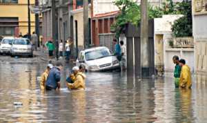 سوء الاحوال الجوية يتسبب في احتجاجات عارمة... احياء تغرق في السيول وتكشف هشاشة المشاريع بسكيكدة