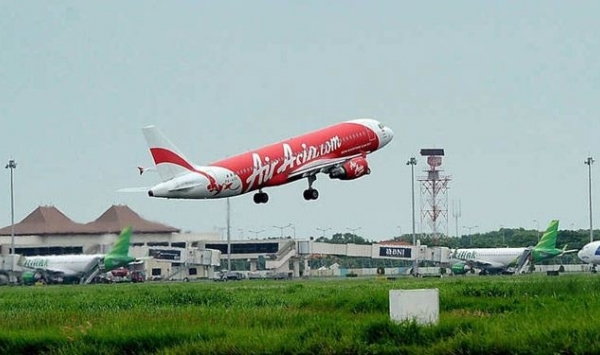 كيف نجت عائلتين كانتا ضمن رحلة الطاائرة الماليزية المنكوبة من الموت المحقق؟