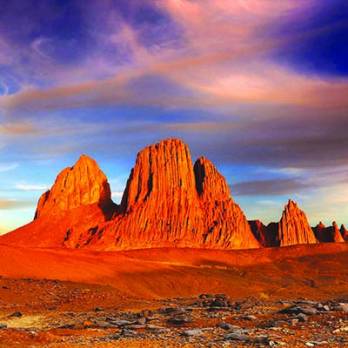Les villageois d'Izarnen ferment la route de l'Assekrem