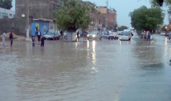 المياه تغرق الطرق في برج بوعريريج