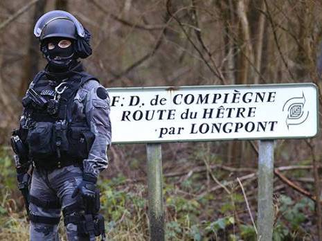 Une journée à traquer les frères Kouachi