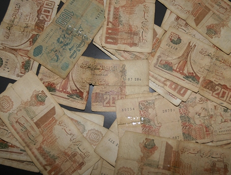 شبابيك ترامواي قسنطينة ترفض التعامل بورقة 200 دج