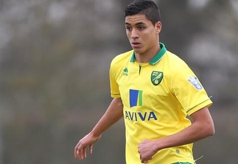 بالفيديو...الجزائري غافيتي مدافع نوريتش سيتي يسجّل في شباك مانشستر يونايتد