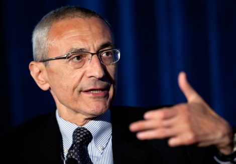 مستشار لأوباما يلتحق بهيلاري كلينتون