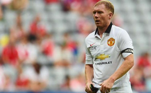 سكولز يتهم فان خال باتلاف مصدر قوة اليونايتد