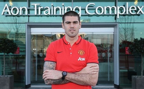 فالديس يُدافع عن فالكاو بعد انتقادات فان خال