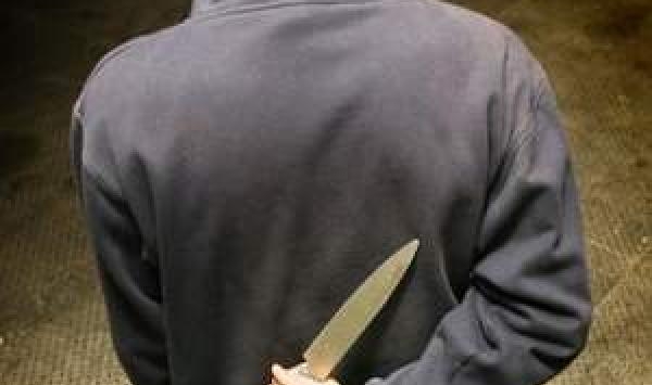 القبض على مروجي المخدرات وحاملي الأسلحة البيضاء بقسنطينة