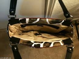 بطال يسرق 4 ملايين من حقيبة سيدة بالعاصمة