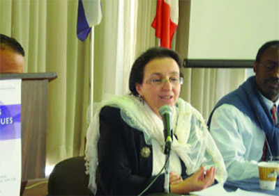 Elle accueille l'auteure Yamilé Ghebalou