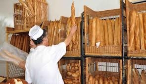 مخابز عاصمة ولاية الجلفة تتمرد على وزارة التجارة برفع التسعيرة!