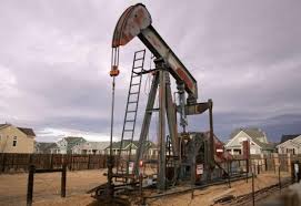 Estimant que la baisse des cours pétroliers va se poursuivre