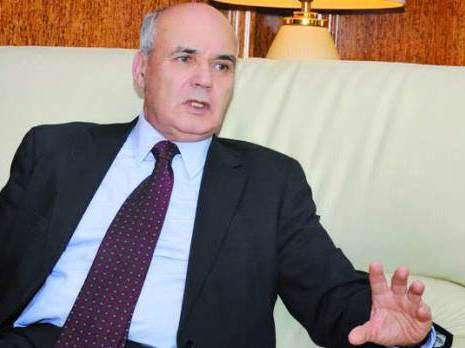 Yousfi confirme que le pays est en crise