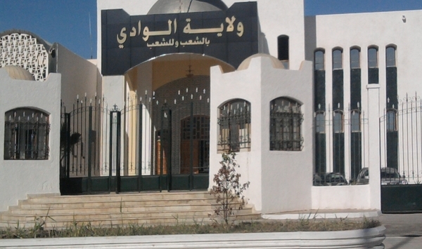 الماء والكهرباء تؤرق سكان العراق بالوادي