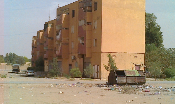 سكان 240 سكنا تساهميا بالأغواط مستاؤون من غياب التهيئة الحضرية