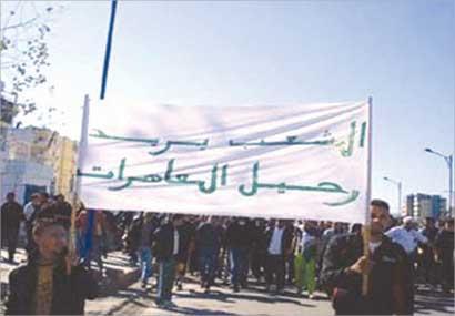 سكان تيشي الجزائرية ينتفضون ويرددون: الشعب يريد رحيل العاهرات