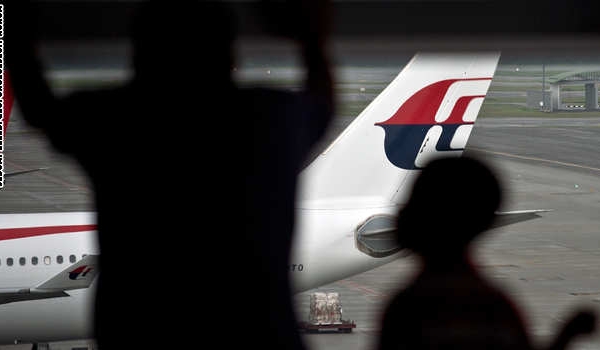 ماليزيا تعلن ان الرحلة MH370 تحطمت وان ركابها قتلوا