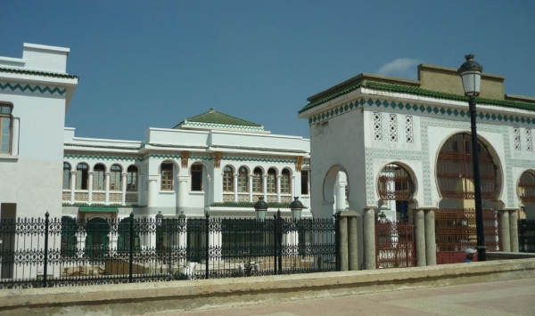 برنامج شهري لتكوين الموظفين وأعوان الإدارة في مختلف التخصصات بتيبازة