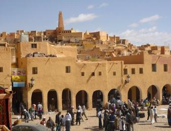 تجّار غرداية يخرجون للشارع للمطالبة بالتعويض