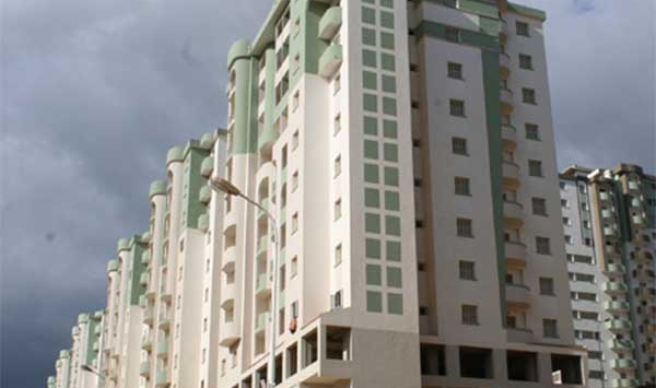 عائلات في منازل بلا كهرباء ولا غاز في سيدي مروان بميلة