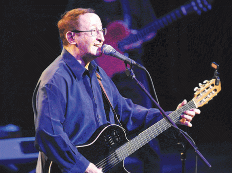 Le chanteur Idir, hôte de l'ONDA