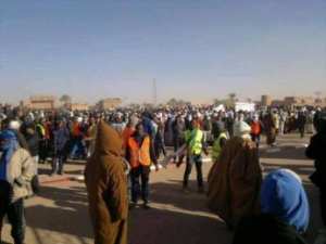 ورقلة تهتز تحت وقع احتجاجات صاخبة ضد الغاز الصخري