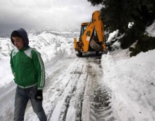 Des routes bloquées à la circulation dans plusieurs wilayas du pays