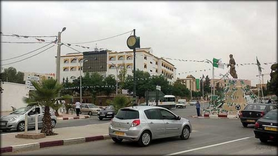 مشاريع هامة في قطاعات الصحة، السكن و التربية بمعسكر