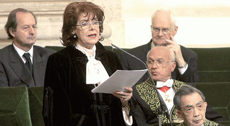 Extraits du discours d'Assia Djebar prononcé à son admission à l'Académie française