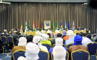 «Plein soutien» de la France à la médiation algérienne