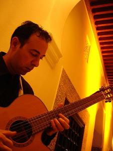 courte biographie de Aminoss