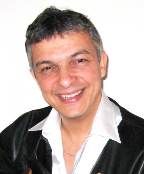 Hamidou :Biographie et évolution musicale