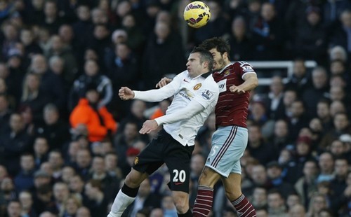 الاتحاد الإنجليزي يتغاضى عن معاقبة فان بيرسي