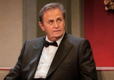 جثمان الفنان الفرنسى روجيه يصل اليوم للجزائر لدفنه بالعاصمة