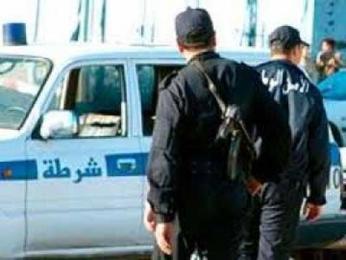 سترجاع سيارة مسروقة وتفكيك شبكة وطنية مختصة في تزوير الوثائق بتيارت