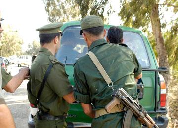الدرك الوطني يفكك شبكة بكل من العاصمة وغليزان