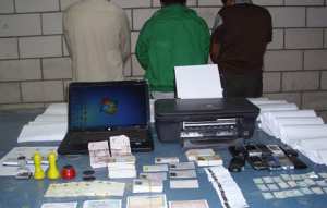 الأمن يوقف شبكة تزوير وثائق إدارية بسكيكدة