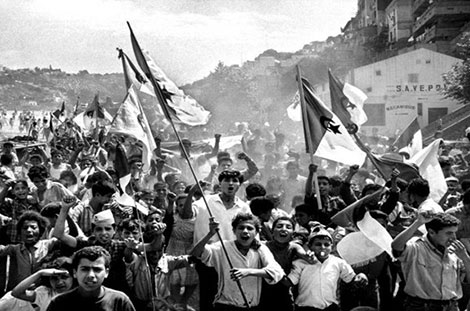 المجاهدة الفرنسية جان ماري توارى الثرى بمقبرة القصبات بباتنة