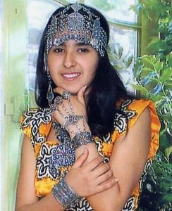 Tinhinane, une étoile montante de la chanson kabyle