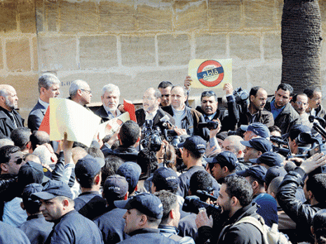 L'opposition à l'épreuve du terrain