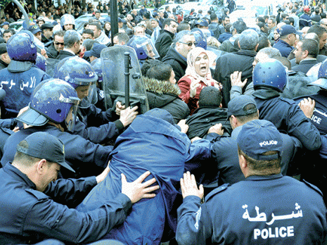 La capitale interdite à l'opposition
