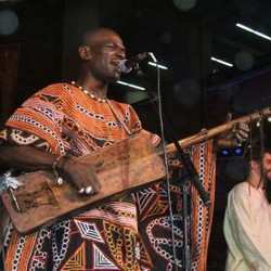 Maâlem Benaissa, la passion du gumbri