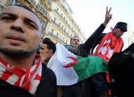 الجزائر تستعد لاعتماد احزاب جديدة وتغلق الباب امام 'المتشددين'