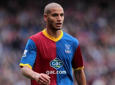 رسميا...فريق انجليزي ينقذ قديورة من جحيم كريستال بالاس