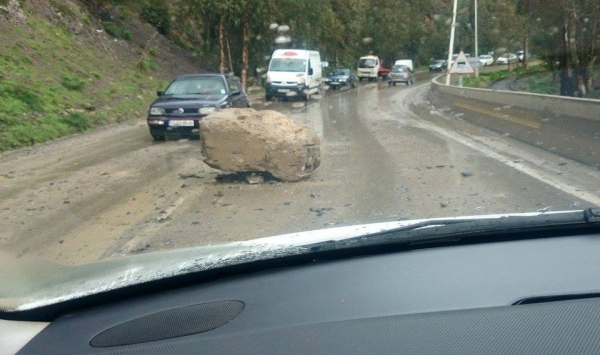 سوء الأحوال الجوية يتسبب في انهيارات صخرية بالمدية